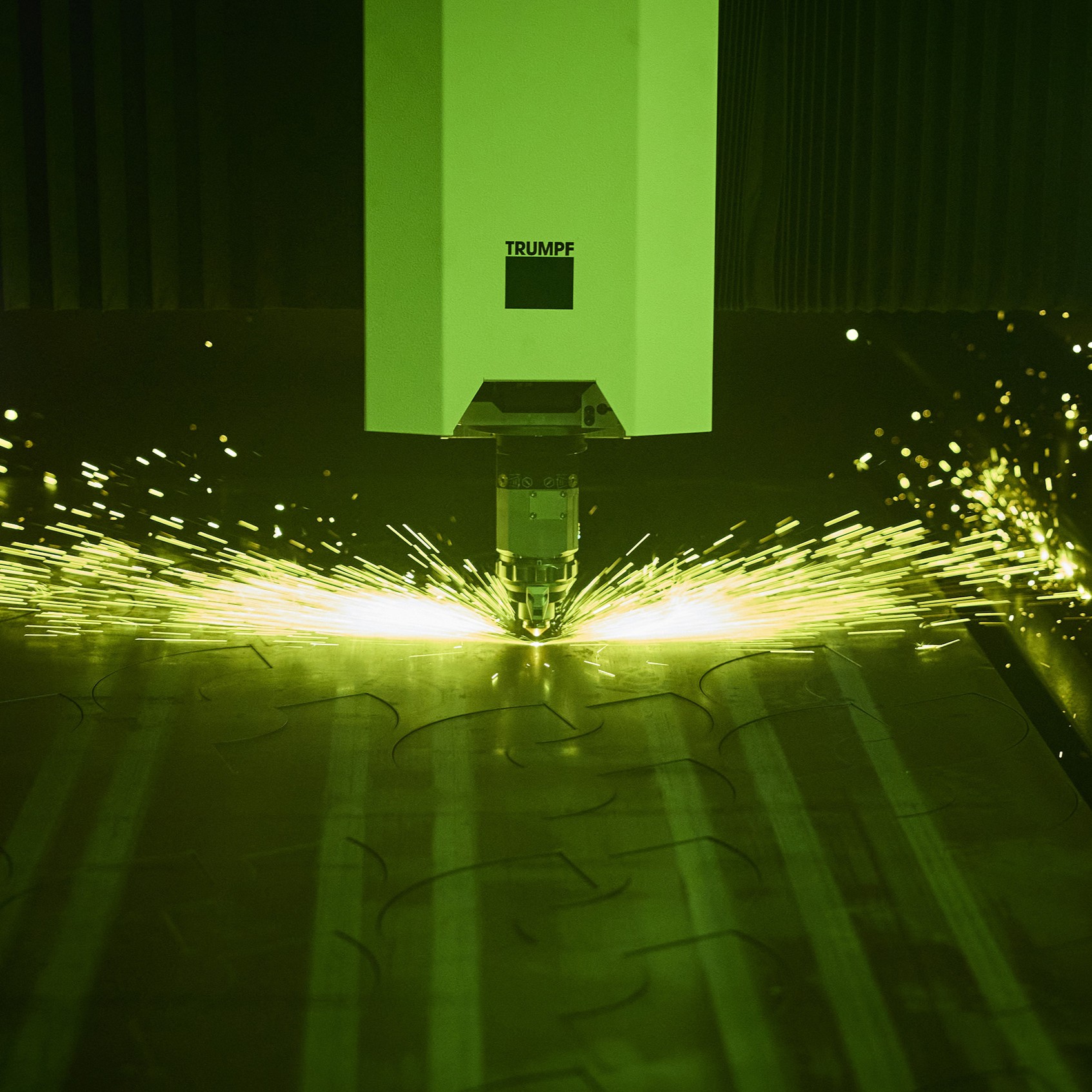 Lasersnijden van den hout metaal reusel